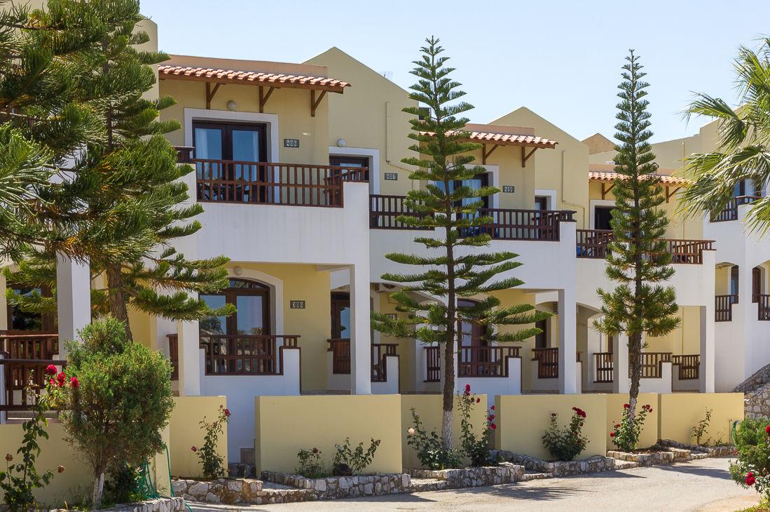 Langley Resort Almirida Bay Экстерьер фото