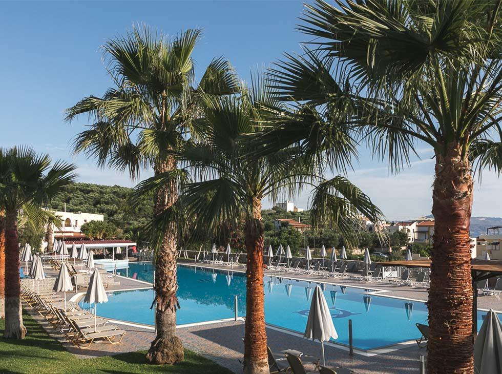 Langley Resort Almirida Bay Экстерьер фото